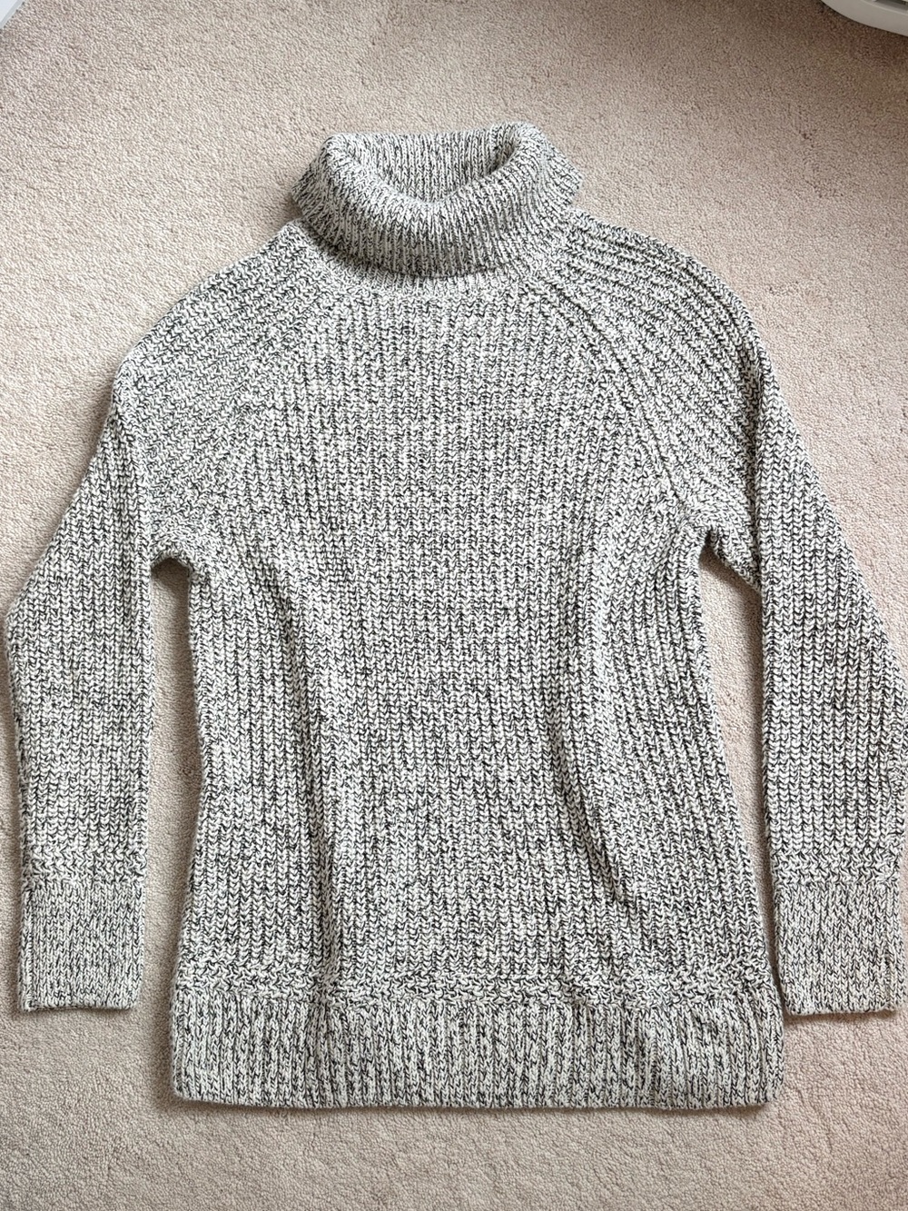 Roots Turtleneck Chunky Knit Long Sweater - Cream/Gray